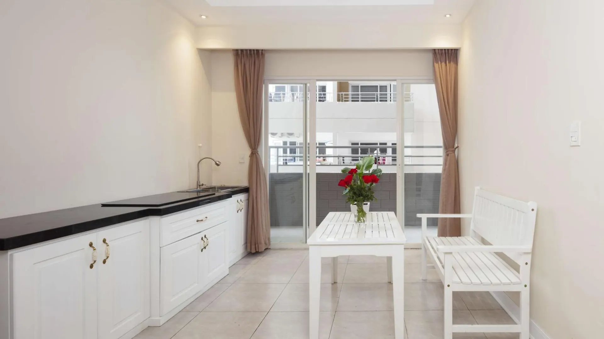 Maro Hotel & Apartment نها ترانج