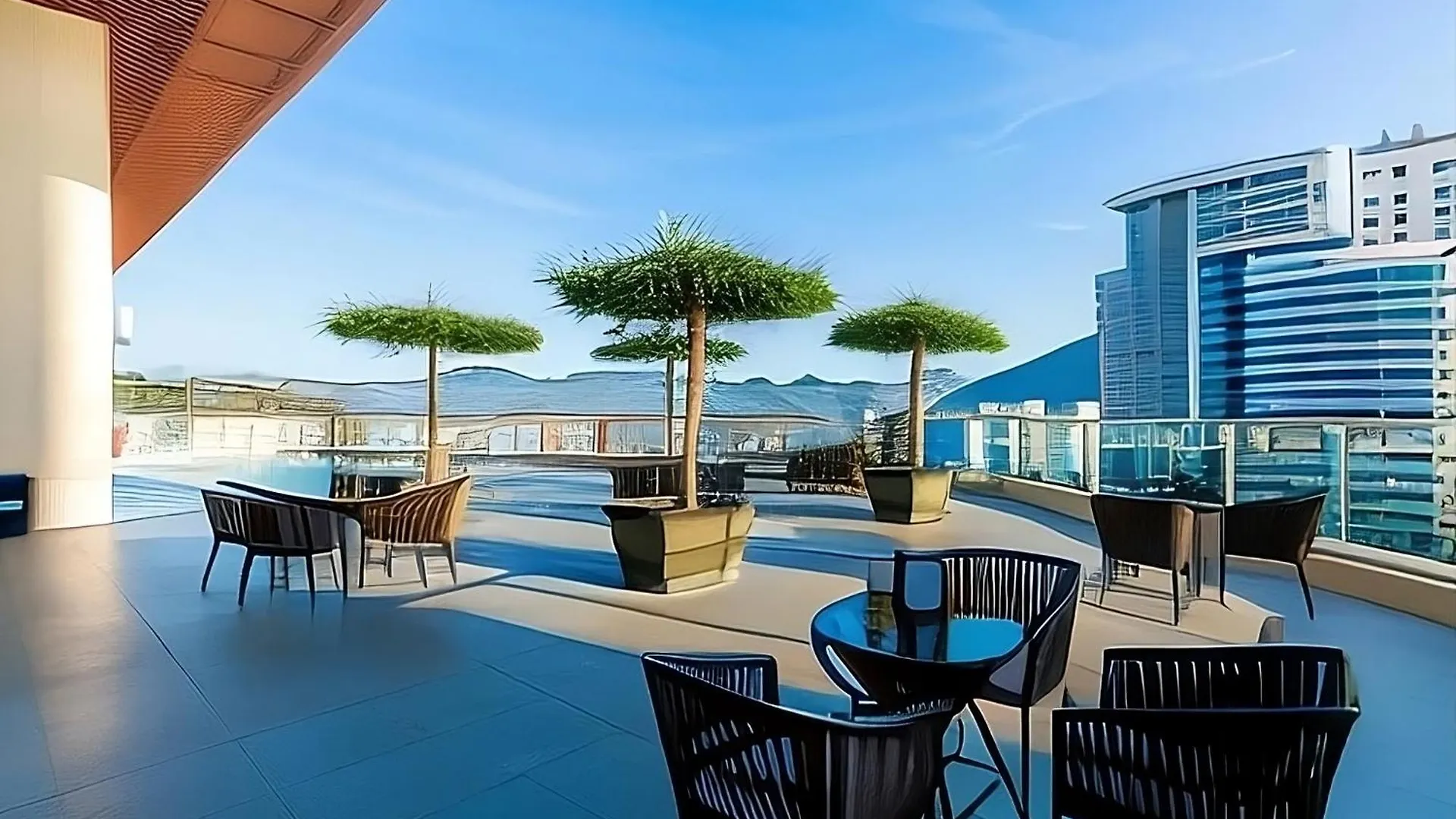 Maro Hotel & Apartment Нячанг