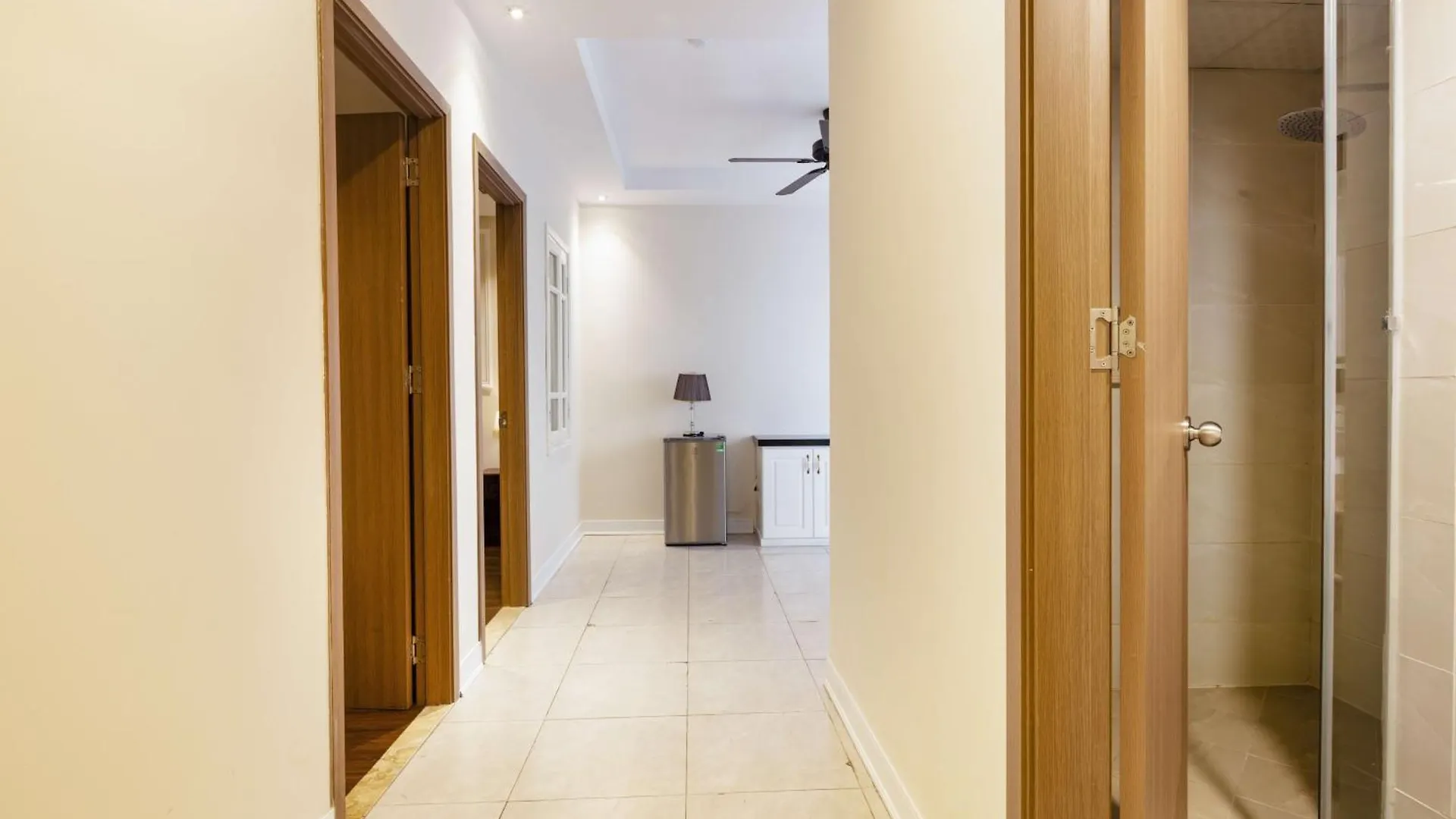 Maro Hotel & Apartment Нячанг