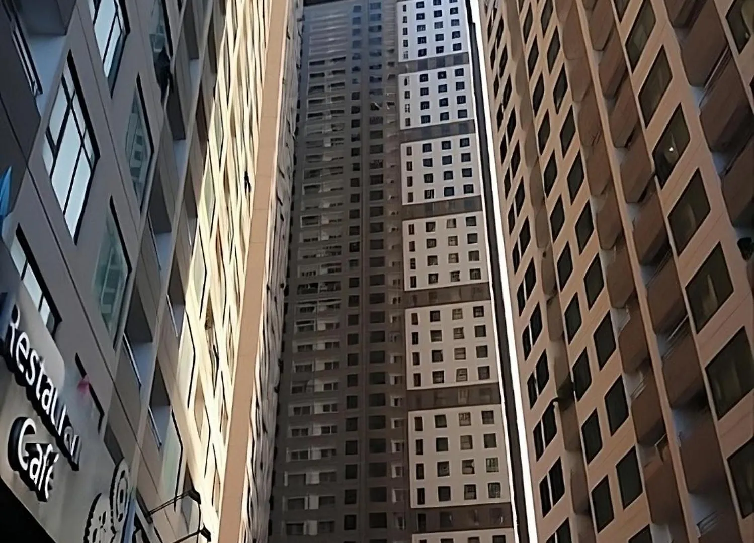 Maro Hotel & Apartment Нячанг
